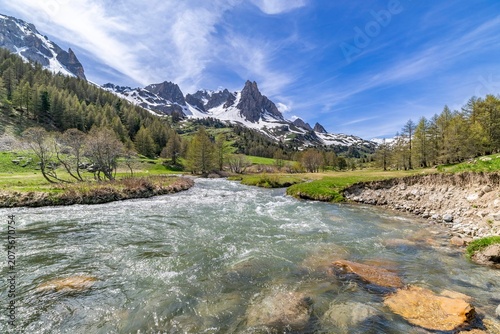 Obraz na plátně Torrent des alpes 2