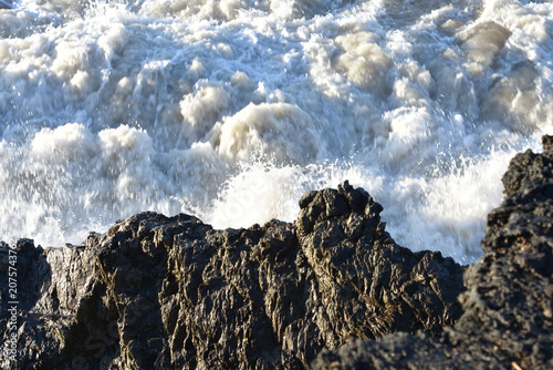 Photos Coastal Waves and Tar Seeps at Carpinteria Beach Park