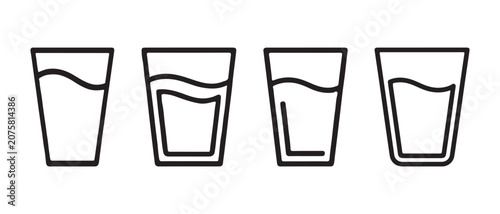 Foto Four glasses with water levels icon set showing different liquid volumes in a minimalist line art style