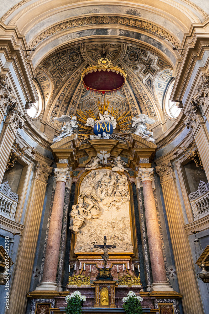 Obraz premium High altar inside the Basilica di Superga in Baroque style