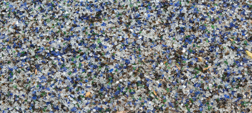 Tableau sur toile Recycelte stumpfe verletzungssichere Glasscherben als Bodenbelag im Outdoor Bere
