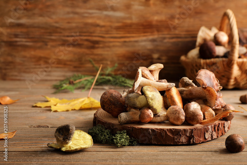 Wooden stand with fresh mus...