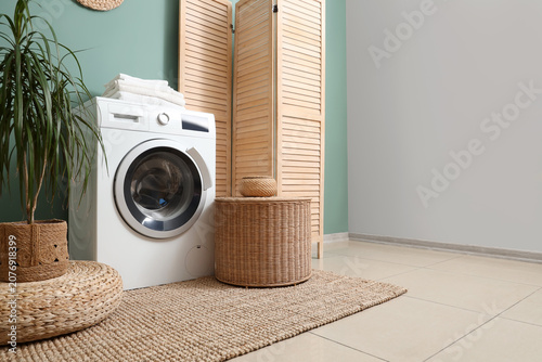 Washing machine, folding sc...