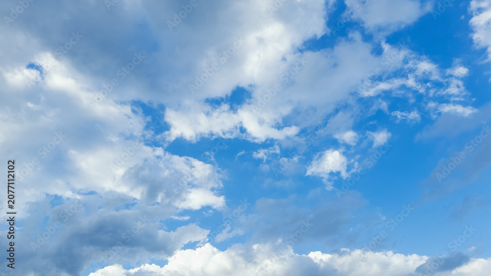 Naklejka premium Clouds in a Blue Sky