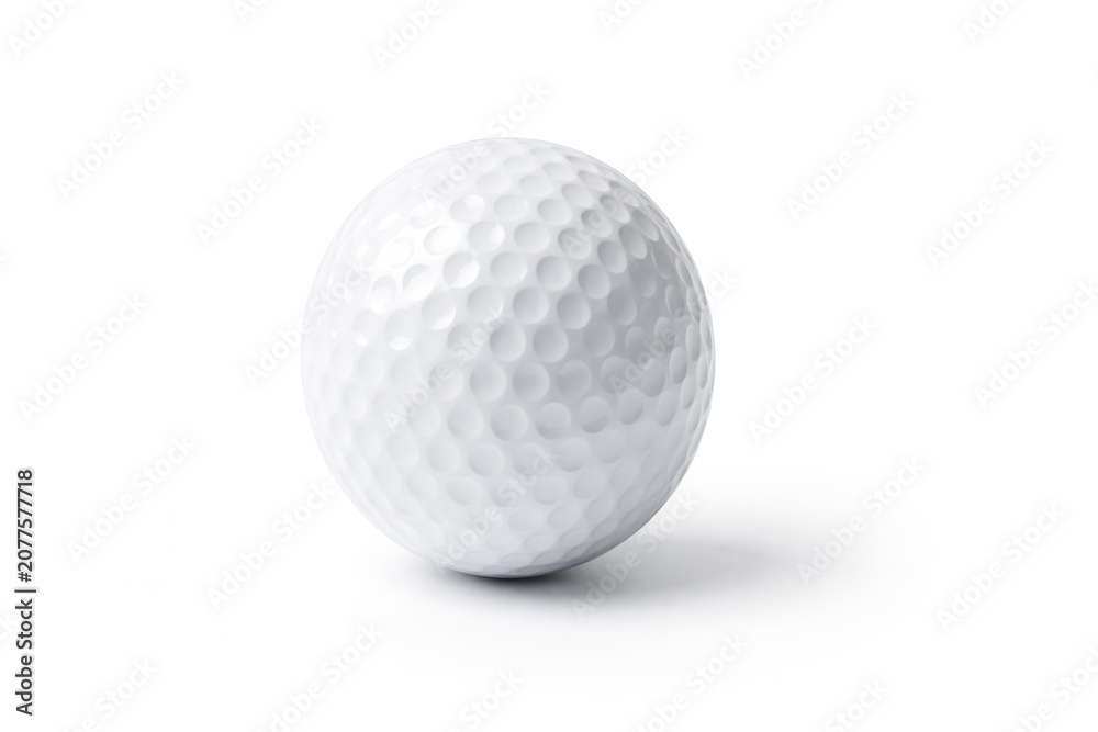 Obraz premium White golf ball isolated on clean background with realistic texture for sport and recreation concept