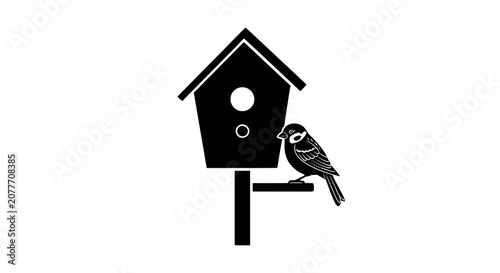 Fotografía Birdhouse With Bird Perched On Post Black Silhouette