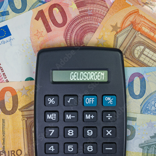Taschenrechner mit dem Wort Geldsorgen im Display