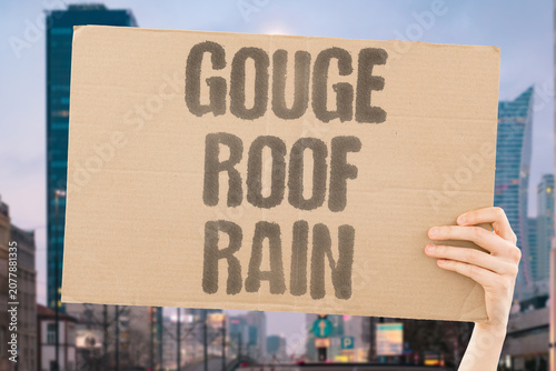 Fotografie "Gouge roof rain" Repair costs surge after severe weather