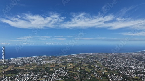 Canvastavla The urban sprawl of Le Tampon between the mountains and the ocean, Reunion Islan