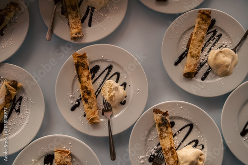 Bild auf Leinwand Panqueque con dulce de leche