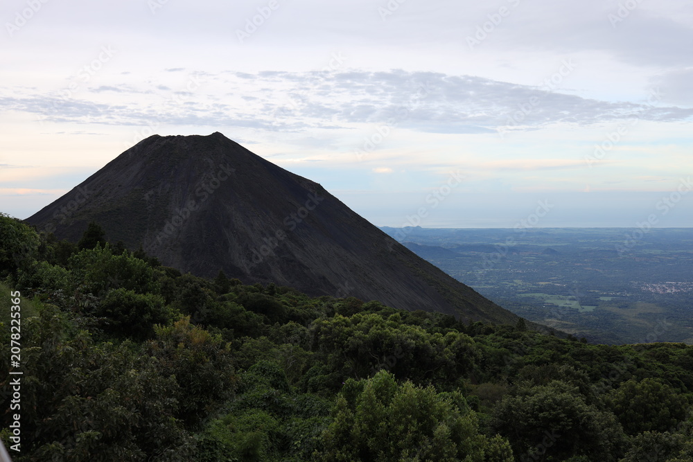 Fototapeta premium el salvador volcano