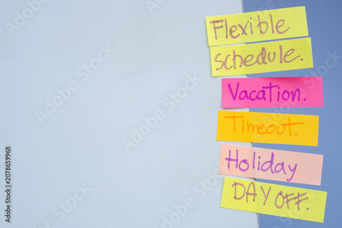 Foto Flexible Schedule, Vacation, Holiday and Day Off Sticky Notes, Work Life Balance and Time Off
