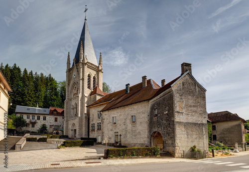 Valokuva Montbenoît et son abbaye dans le département du Doubs