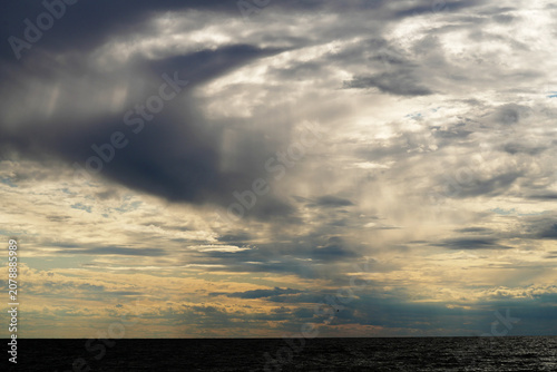 Canvas Print Seashore and clouds in summer