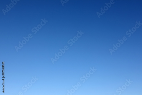 Foto Cielo azzurro sereno senza nuvole