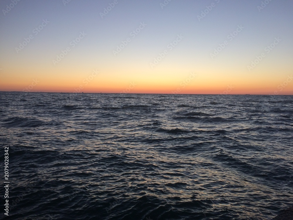 Obraz premium sunset over the sea