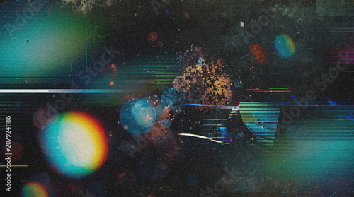 Foto Abstract dark glitch background with digital distortion scanlines, rainbow bokeh orbs, heavy film grain, and chromatic aberration for cyberpunk overlay
