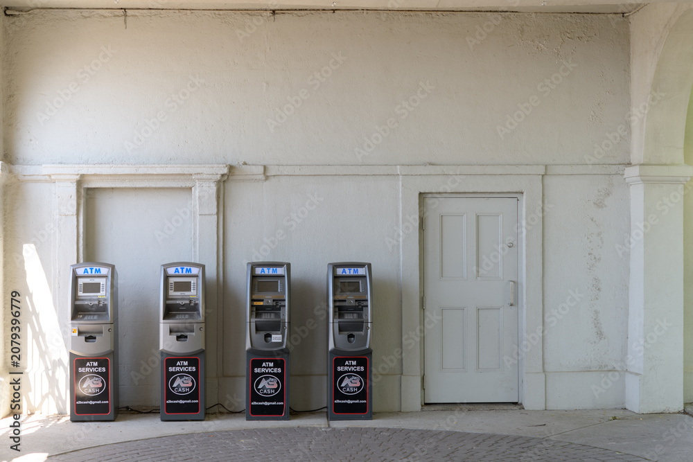 Obraz premium 4 ATM machines at Sunnyside Bathing Pavilion, Toronto