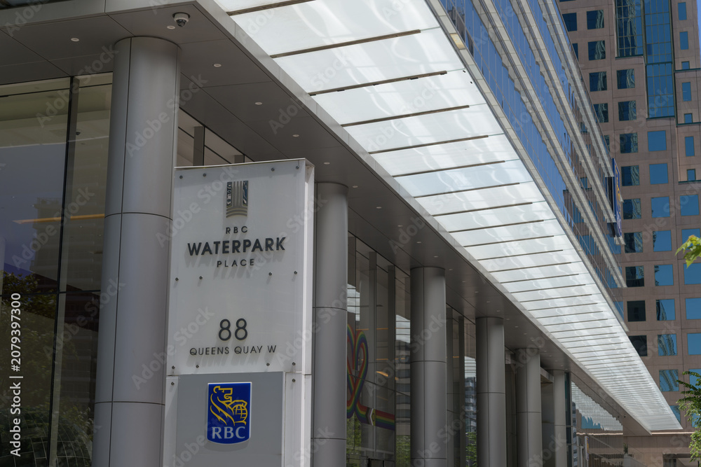 Obraz premium RBC Water Park Place, 88 Queens Quay W, Toronto