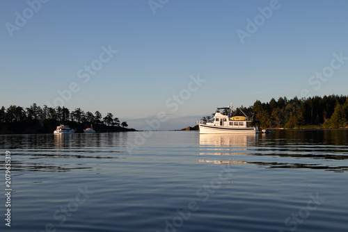 Konstfotografi Pleasure boats anchored in a tranquil bay