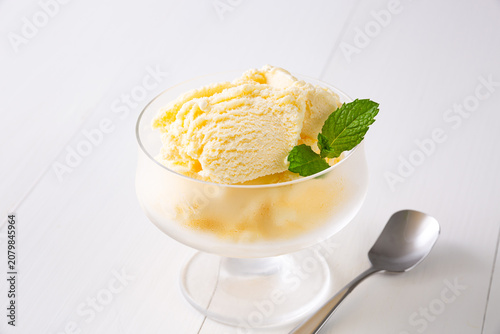 バニラアイスクリーム