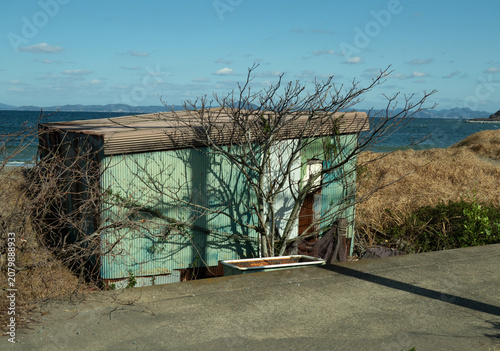 海岸の小屋