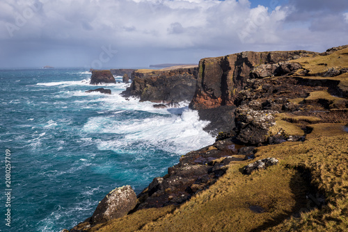 Bild auf Leinwand Klippen von Eshaness auf Mainland Shetland