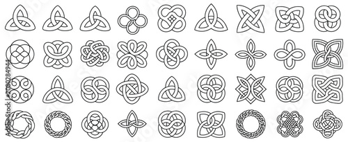 Foto Celtic corner designs featuring intricate knotwork, Irish inspired border frames