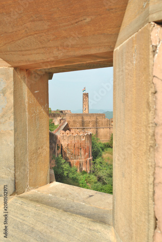 Cuadro en lienzo Jaigarh Fort situated on the promontory called the Cheel ka Teela (Hill of Eagles) of the Aravalli range near Amer in Jaipur, Rajasthan, India