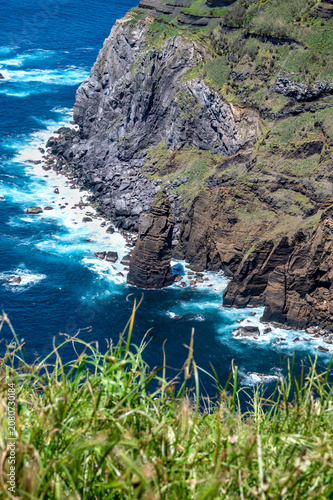 Felsenküste im Norden von Sao Miguel 
