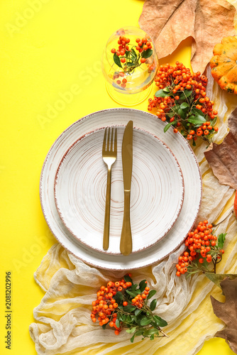 Autumn table setting with s...