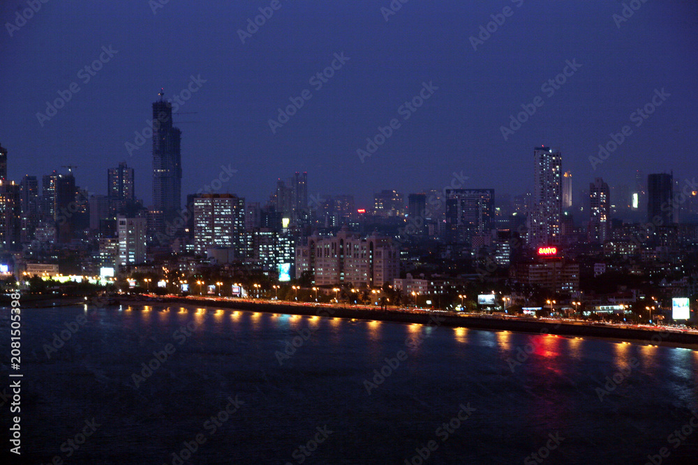 Fototapeta premium night view of the city