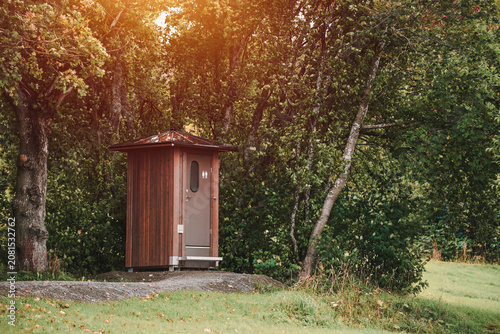 Obraz na plátne Outdoor public toilet amidst nature