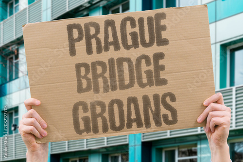 Foto "Prague bridge groans" Medieval stone structure complains