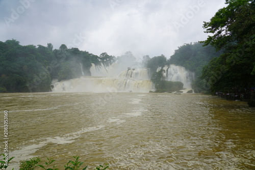 Detian Transnational Waterfall