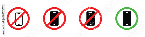 Foto No cell phone sign and cell phone sign in flat style