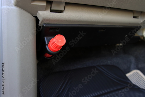 自動車に装備されている発煙筒