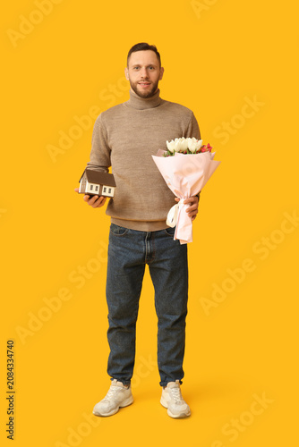 Young male real estate agen...