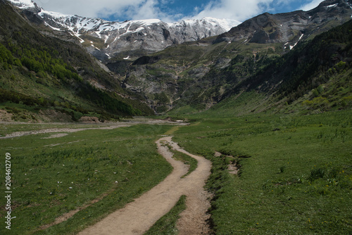 Landscape in the Pyrenees, Pineta Valley, Monte Perdido, Camino de los Llanos de la Larri, Aragón, Huesca, Spain