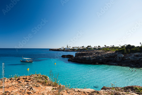 Canvastavla Plages et criques de la côte de Minorque, près du village de Binibeca Vell, en Espagne