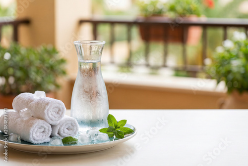 Cold Towels and Iced Water for Summer Wellness