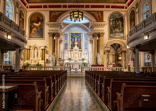 Cuadro en lienzo St. Augustine's Roman Catholic Church – Altar View