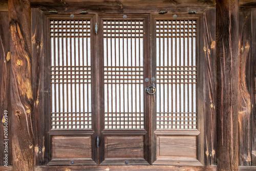 Traditional gate at Haeamjeong Pavilion in Samcheok, Gangwondo.