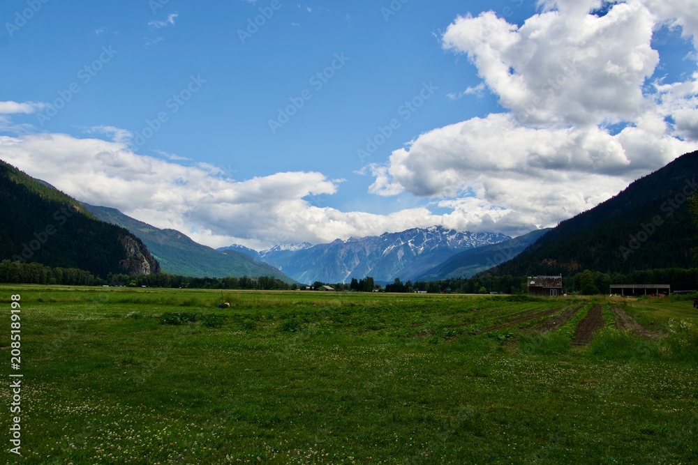Fototapeta premium mountain landscape with blue sky