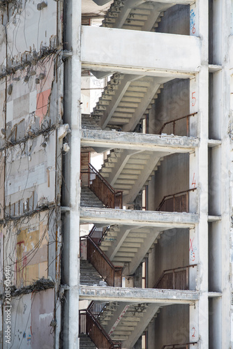 DEMOLITION OF A SKYSCRAPER
