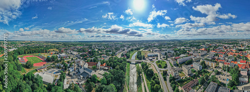 Racibórz, piękne miasto na Śląsku w Polsce, panorama z lotu ptaka latem.
