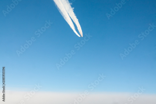 Aerial Viev of a Commercial Jet Flying By, Condensation Trail