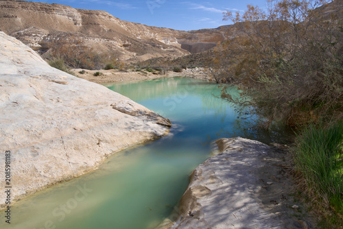 Obraz na płótnie Gev Menachem, a magnificent pool in the riverbed of Nahal Akev in Har HaNegev Nature Reserve