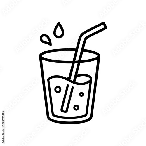 Tableau sur toile Glass with ice and straw drink.