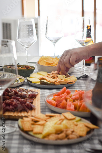 COMIDA DE APERTIVO Y PICOTEO CON AMIGOS